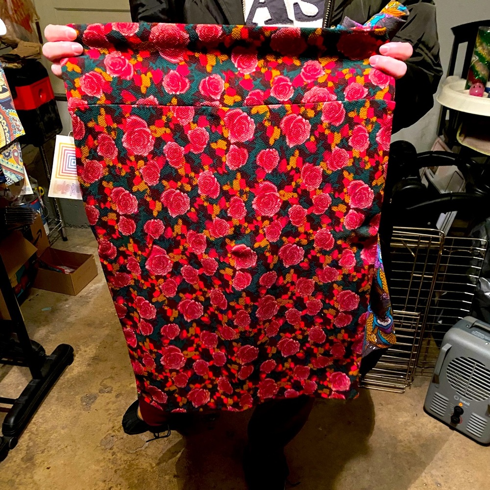 Lularoe Cassie Skirt - Size Large - NWT